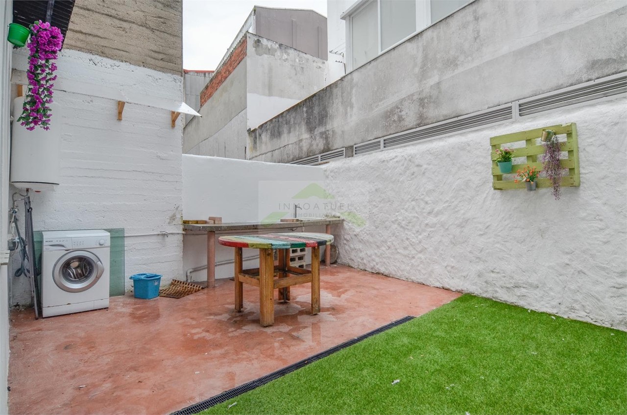 Foto 10 Bajo vivienda de 55m2 con patio de uso propio, zona Monte Alto.- 